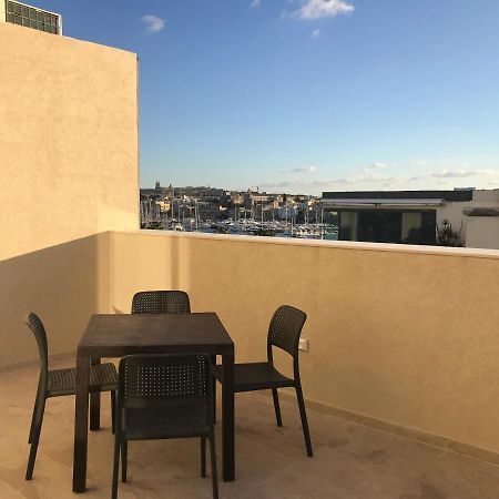 Sir William Strand Apartment Gzira ภายนอก รูปภาพ
